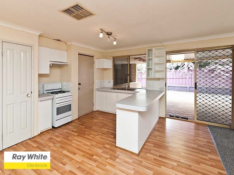 8 Starbush Crescent, Ellenbrook WA 6069