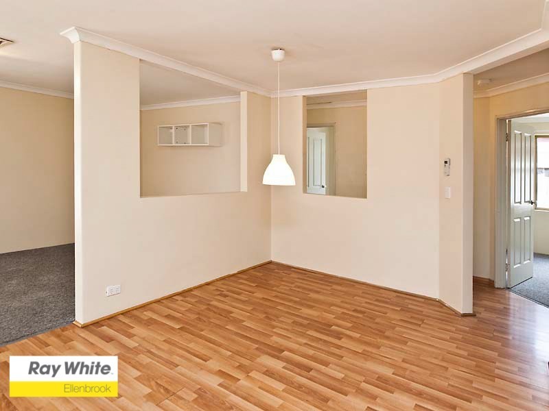 8 Starbush Crescent, Ellenbrook WA 6069