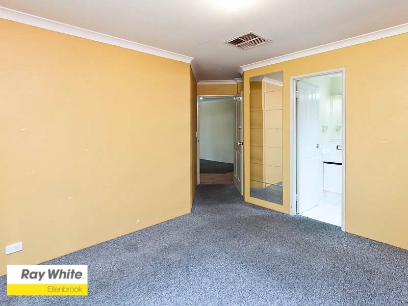 8 Starbush Crescent, Ellenbrook WA 6069