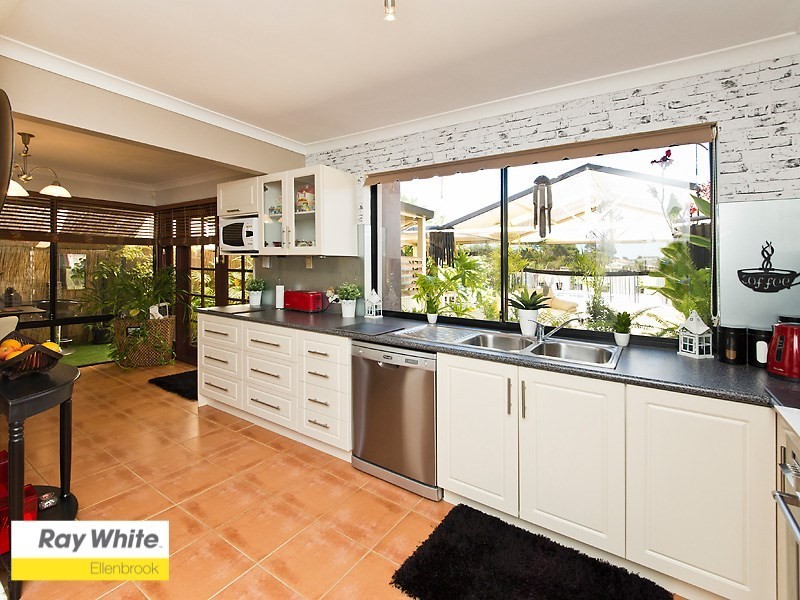 30 Cabernet Place, The Vines WA 6069