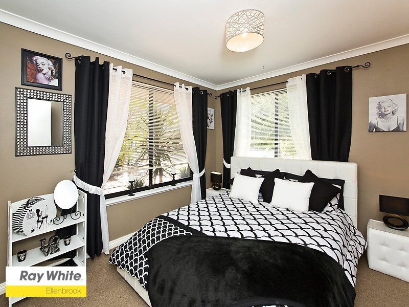 30 Cabernet Place, The Vines WA 6069