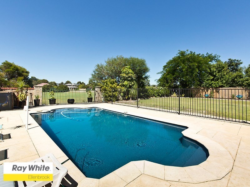 30 Cabernet Place, The Vines WA 6069