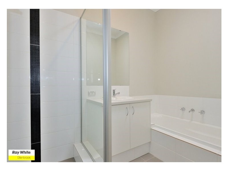 19 Interlaken Loop, Ellenbrook WA 6069