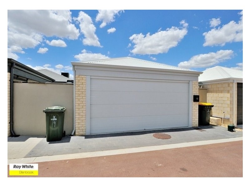19 Interlaken Loop, Ellenbrook WA 6069