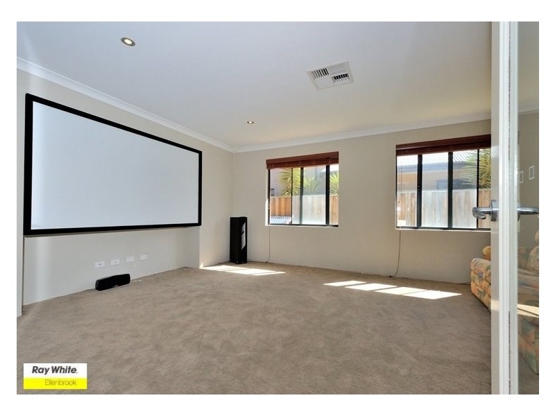 94 Bordeaux Lane, The Vines WA 6069