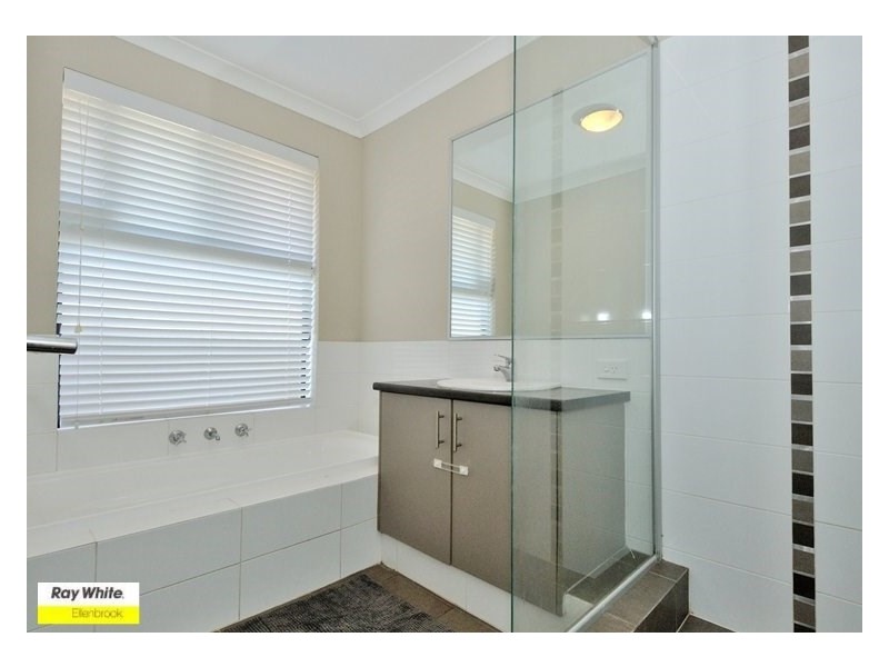 94 Bordeaux Lane, The Vines WA 6069