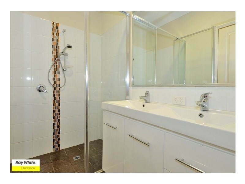 6 Vellum Loop, Aveley WA 6069