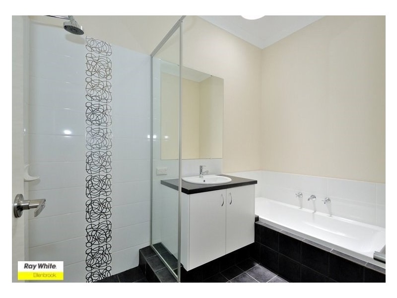 9 Interlaken Loop, Ellenbrook WA 6069