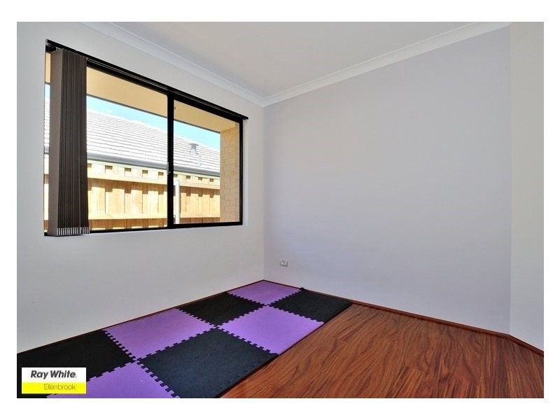 77 Redstone Trail, Ellenbrook WA 6069