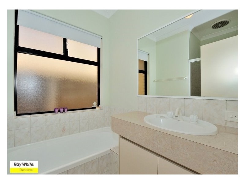 52 Ponte Vecchio Boulevard, Ellenbrook WA 6069