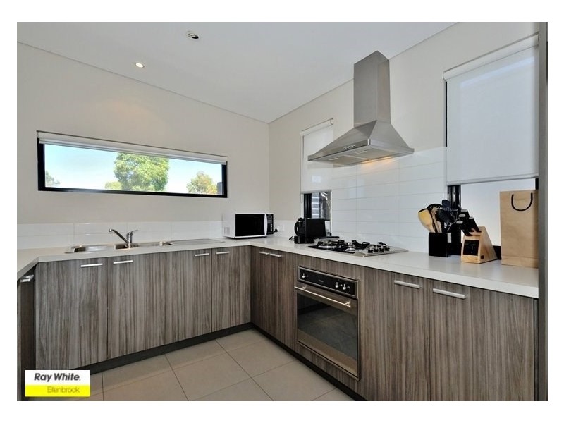 18 Dunrobin Drive, Ellenbrook WA 6069