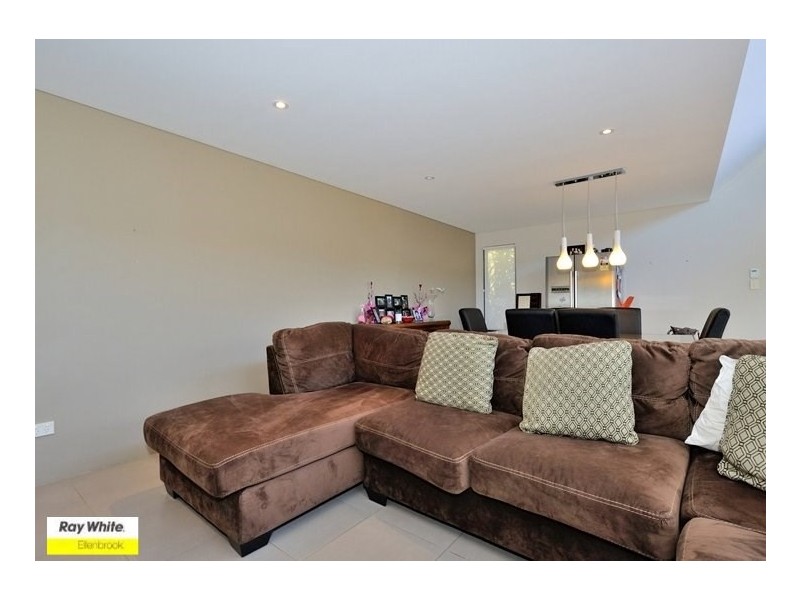 18 Dunrobin Drive, Ellenbrook WA 6069