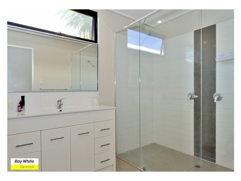 18 Dunrobin Drive, Ellenbrook WA 6069