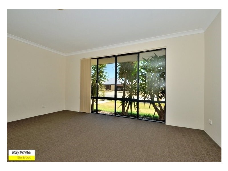 5 Gleeson Entrance, Aveley WA 6069