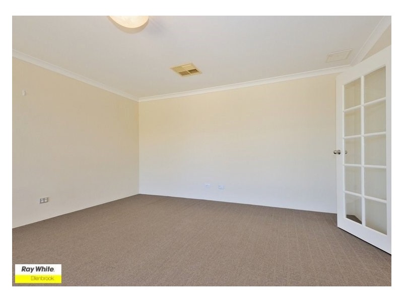 5 Gleeson Entrance, Aveley WA 6069