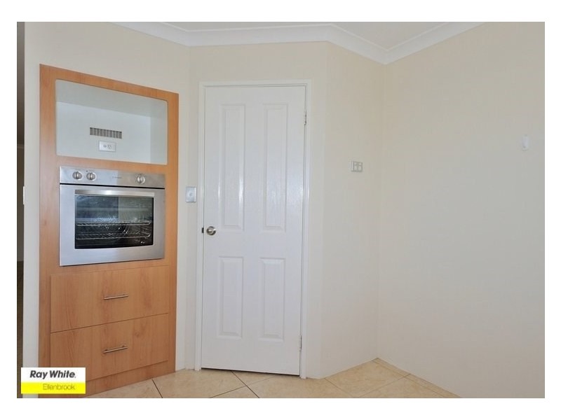 5 Gleeson Entrance, Aveley WA 6069