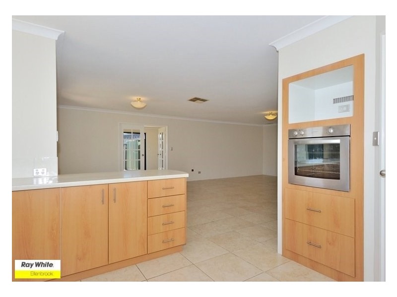 5 Gleeson Entrance, Aveley WA 6069