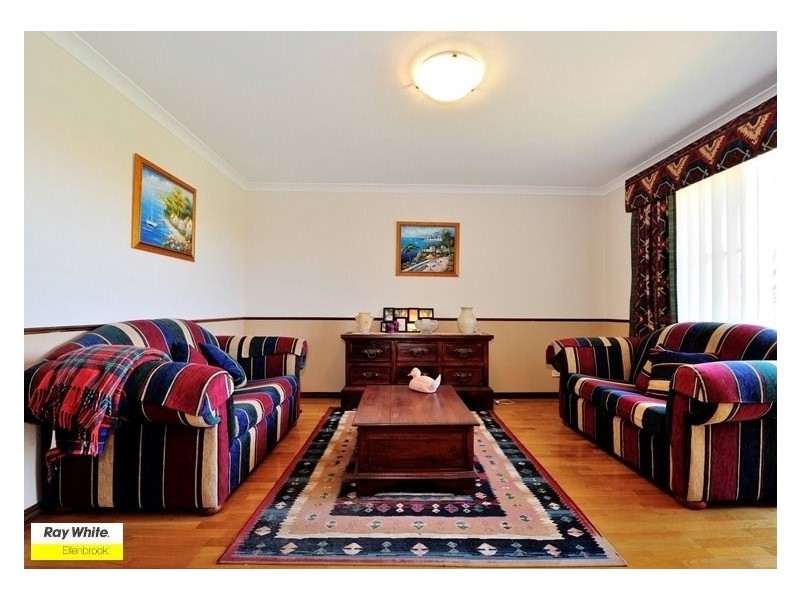 19 Bowerbird Vista, Ellenbrook WA 6069