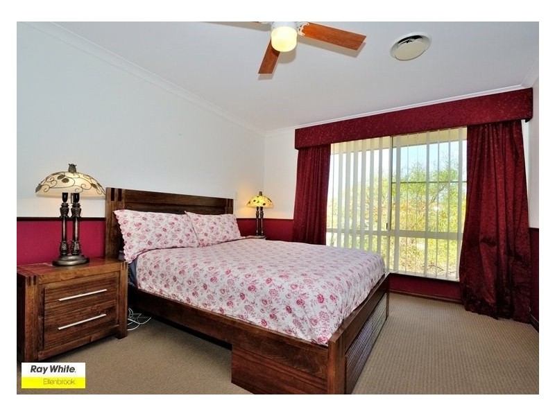 19 Bowerbird Vista, Ellenbrook WA 6069