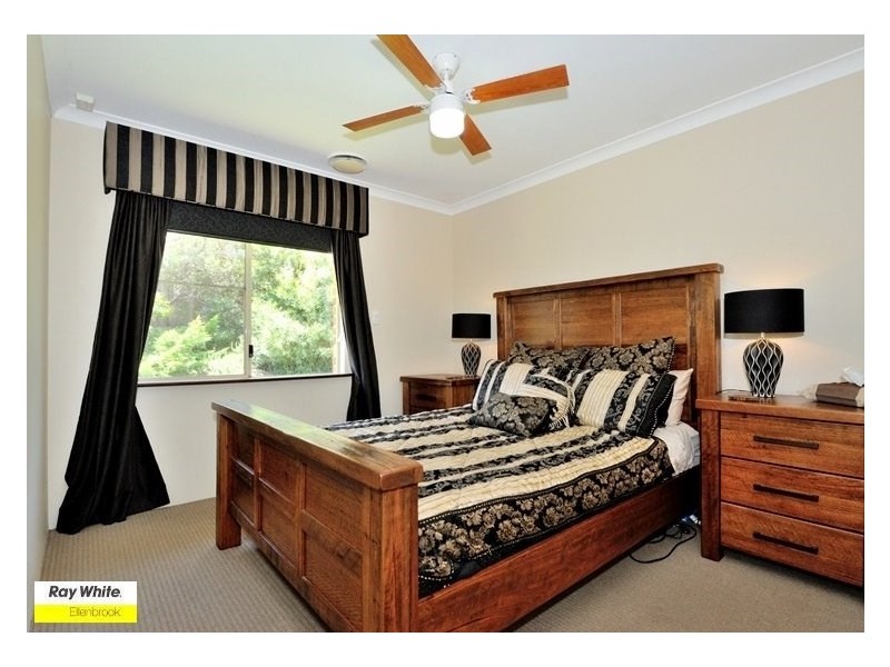 19 Bowerbird Vista, Ellenbrook WA 6069