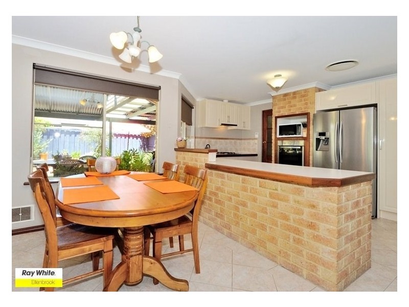 19 Bowerbird Vista, Ellenbrook WA 6069