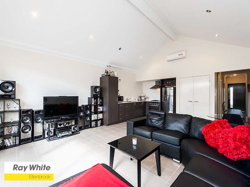 44 Delapre Drive, Ellenbrook WA 6069