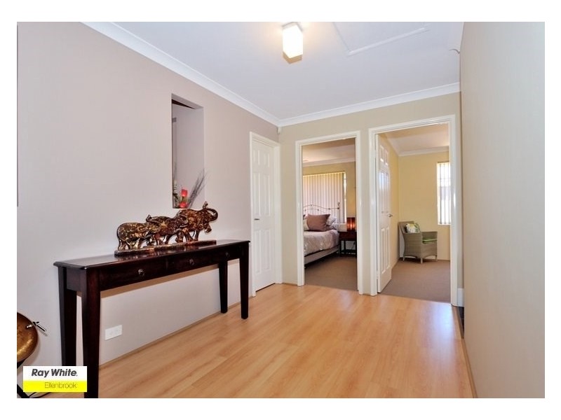 4 Manila Way, Aveley WA 6069