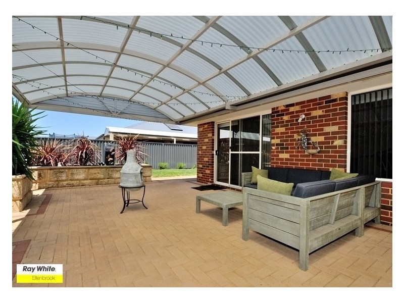 4 Manila Way, Aveley WA 6069