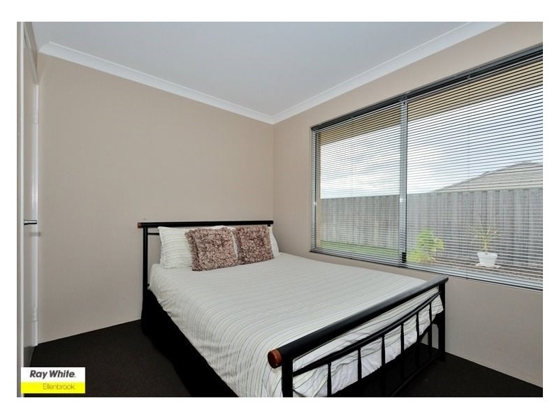 4 Vasse Gardens, Ellenbrook WA 6069