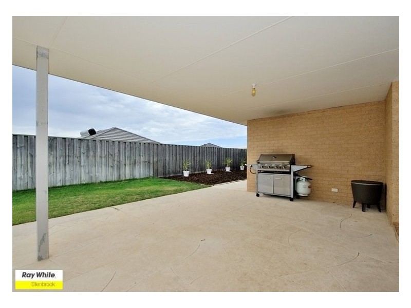 4 Vasse Gardens, Ellenbrook WA 6069