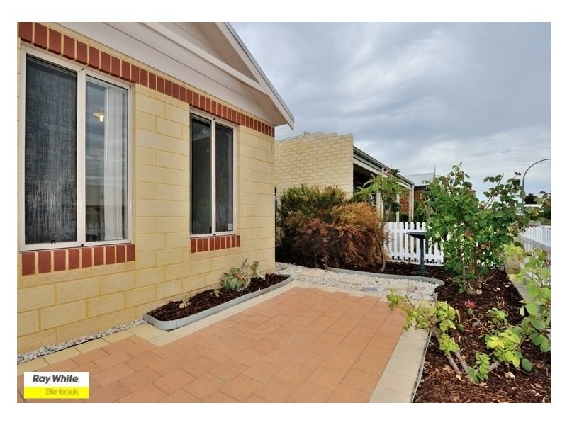 36 Simmonds Pass, Ellenbrook WA 6069