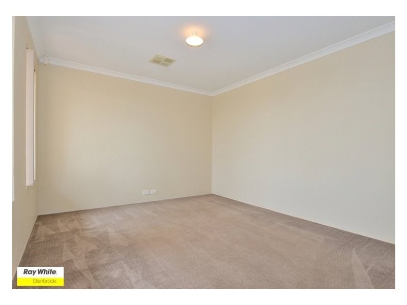 36 Simmonds Pass, Ellenbrook WA 6069