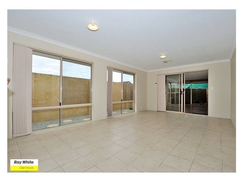 36 Simmonds Pass, Ellenbrook WA 6069