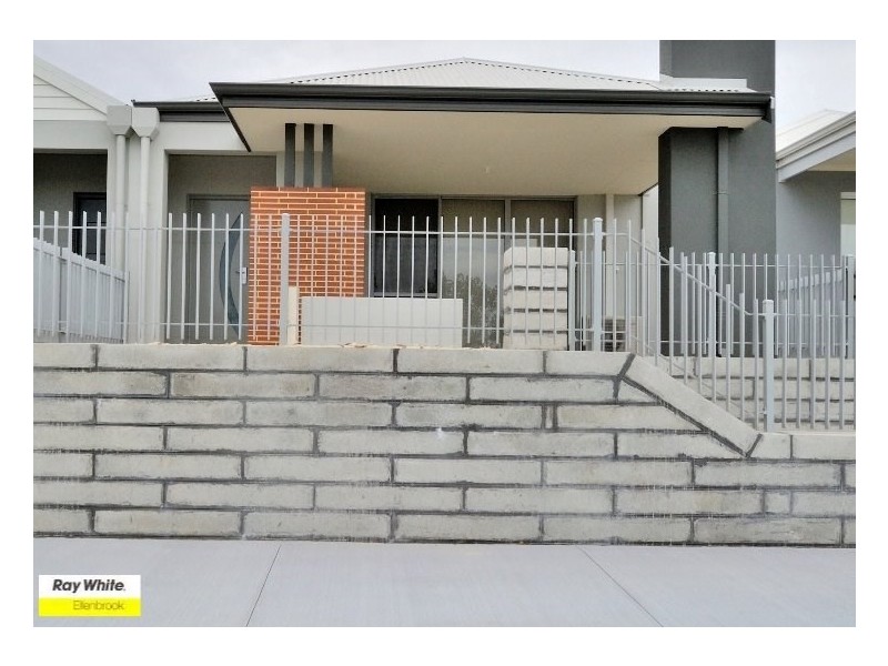 6 Skipsy Lane, Ellenbrook WA 6069