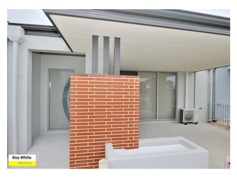 6 Skipsy Lane, Ellenbrook WA 6069