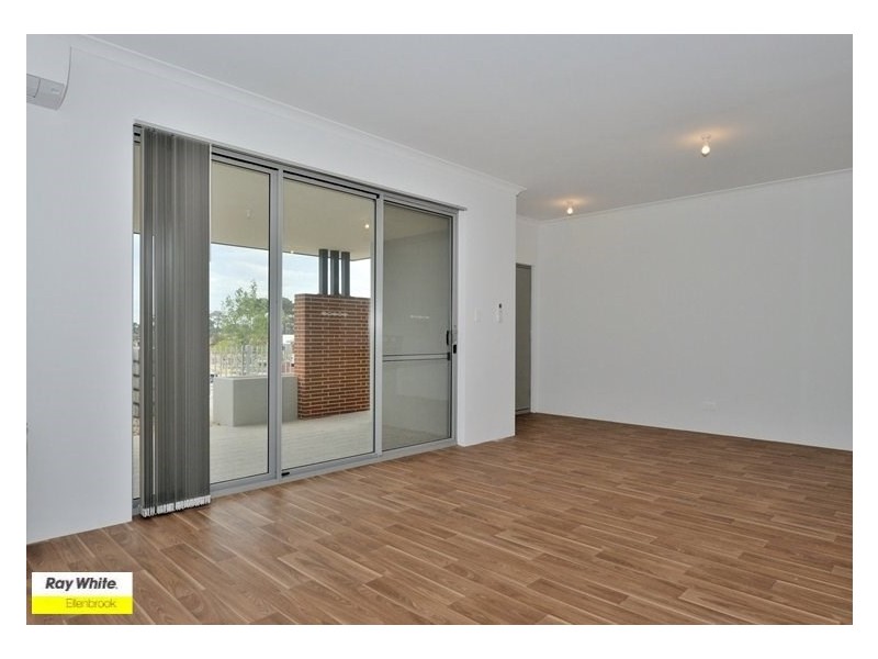 6 Skipsy Lane, Ellenbrook WA 6069