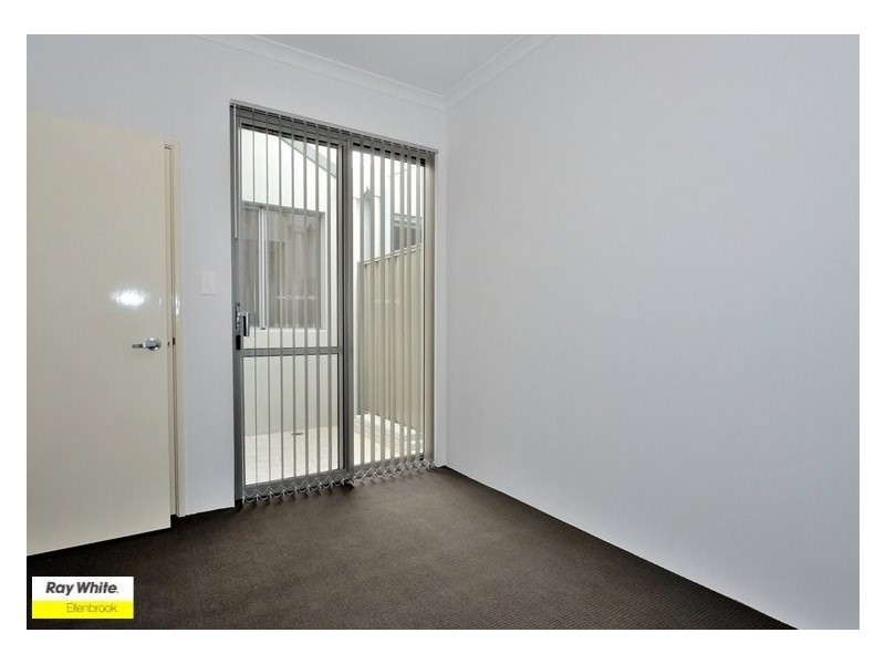 6 Skipsy Lane, Ellenbrook WA 6069