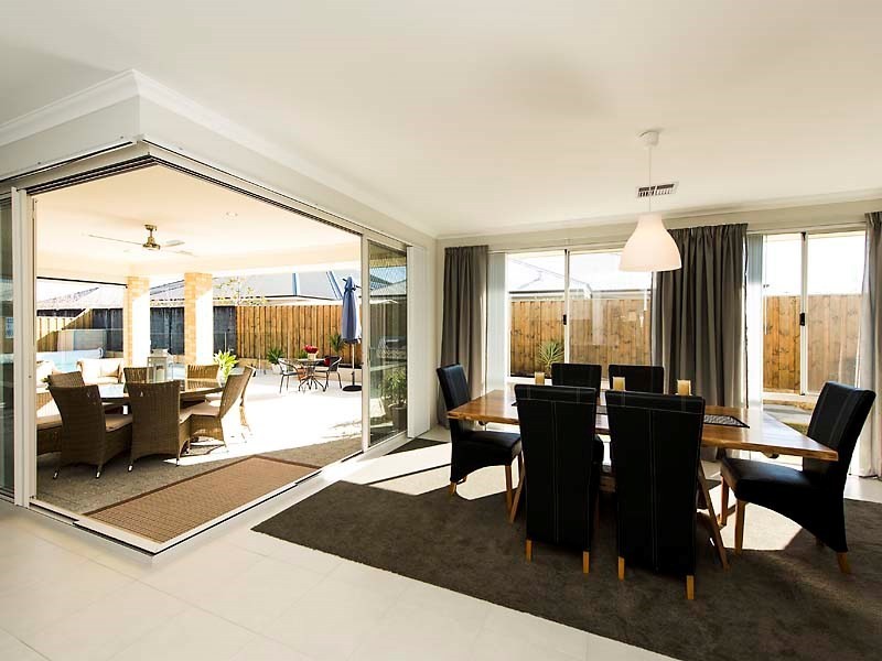 27 Delapre Drive, The Vines WA 6069