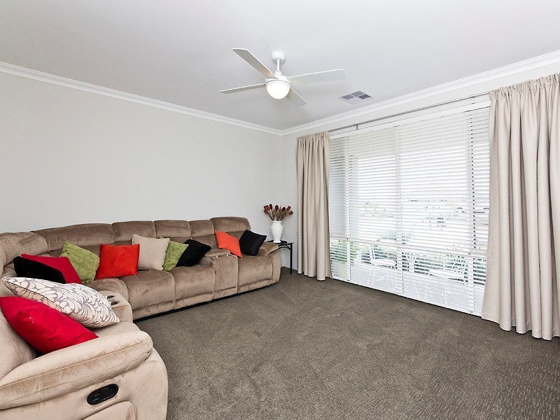 27 Delapre Drive, The Vines WA 6069