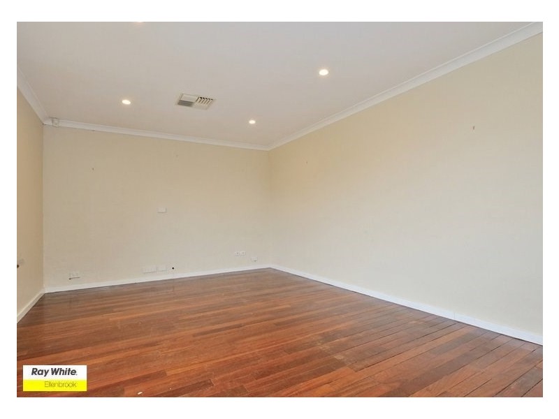 5 Charlbury Way, Eden Hill WA 6054