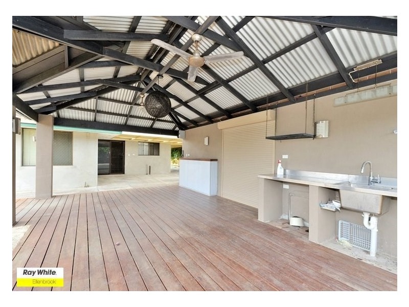 5 Charlbury Way, Eden Hill WA 6054