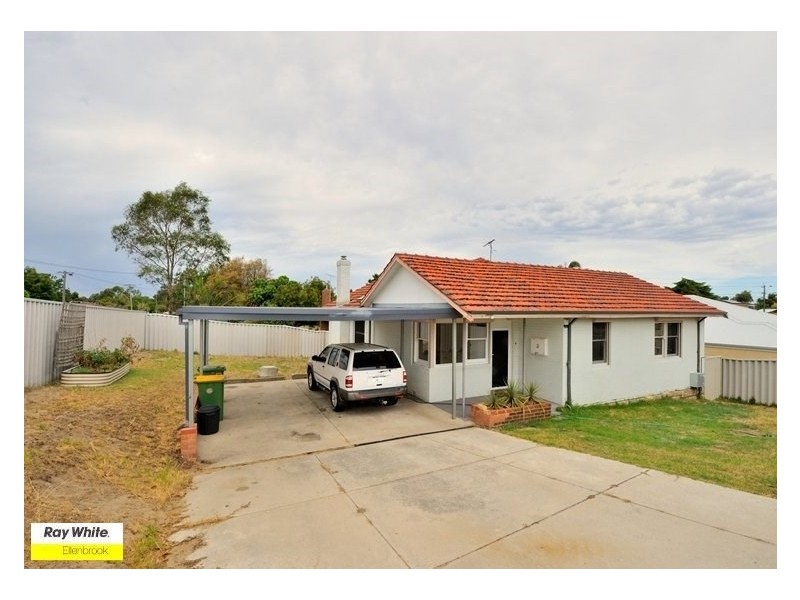 2 Cameron Street, Embleton WA 6062