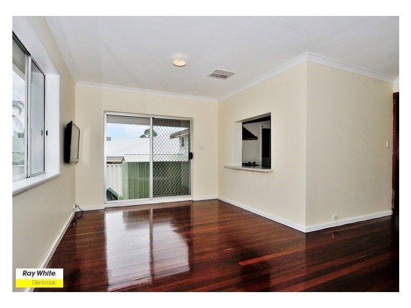 2 Cameron Street, Embleton WA 6062