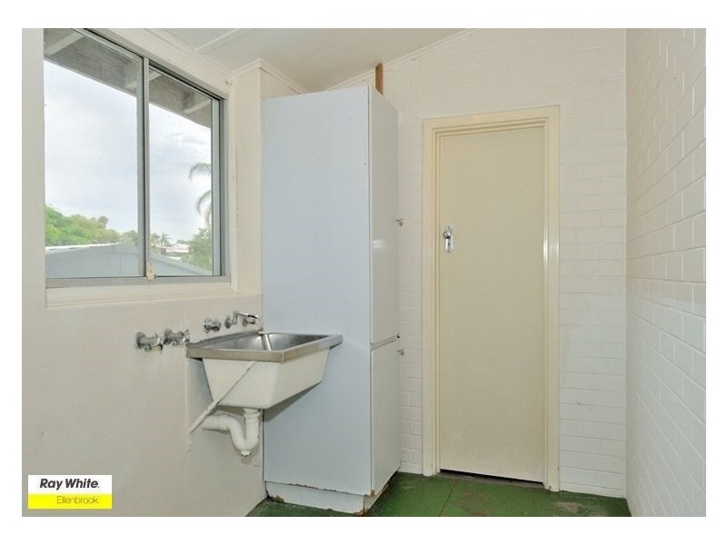 2 Cameron Street, Embleton WA 6062