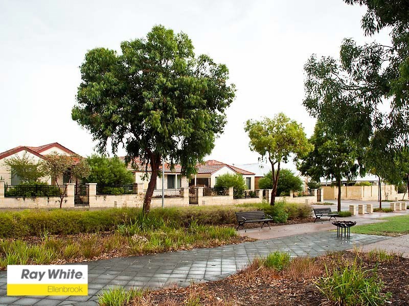 5 Bundaleer Avenue, Ellenbrook WA 6069