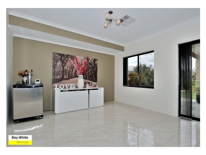 3 Gippsland Way, Ellenbrook WA 6069