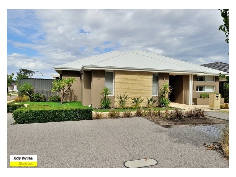 18 Edgecombe Pass, Aveley WA 6069