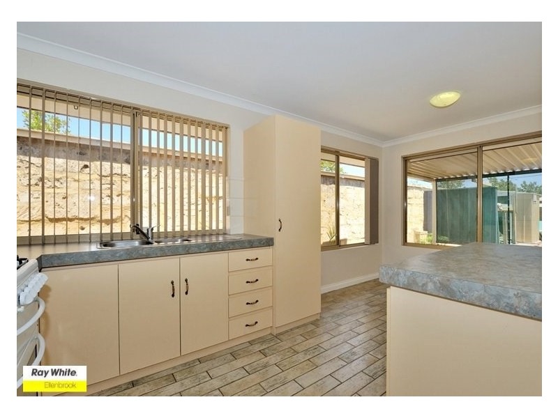 14 Mia Court, Ellenbrook WA 6069