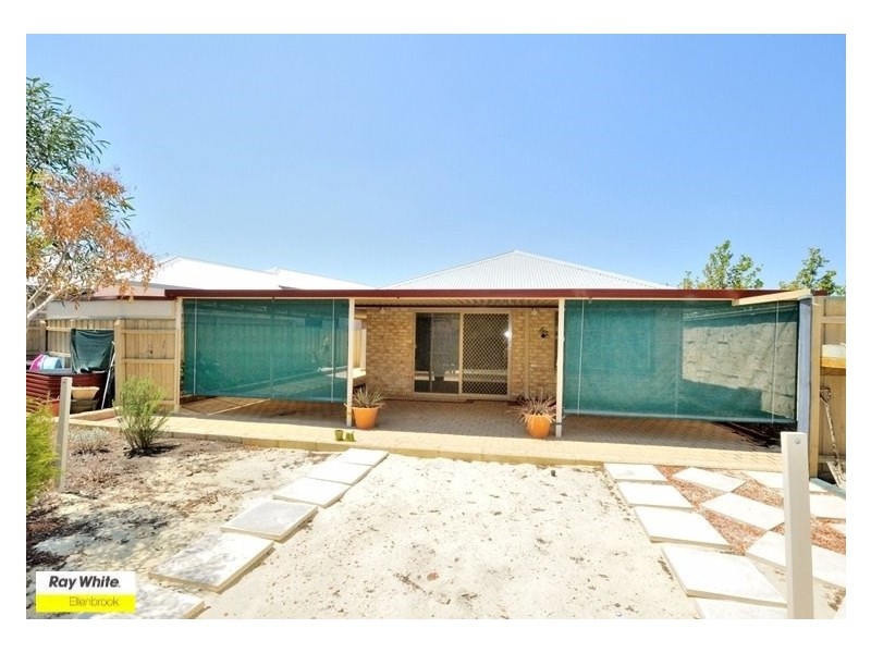 14 Mia Court, Ellenbrook WA 6069