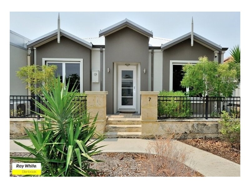 7 Skye Lane, Ellenbrook WA 6069